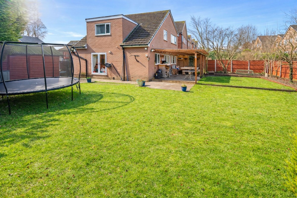 Images for Pine Grove, Chorley, PR6