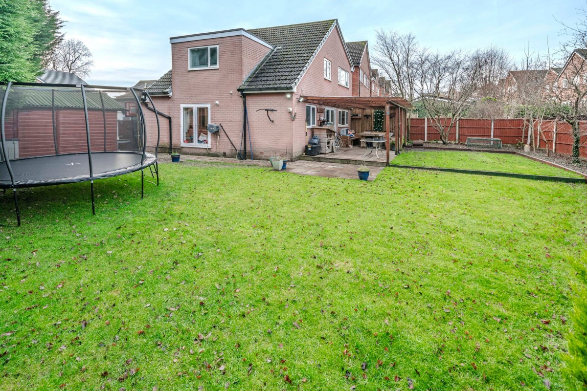 Images for Pine Grove, Chorley, PR6