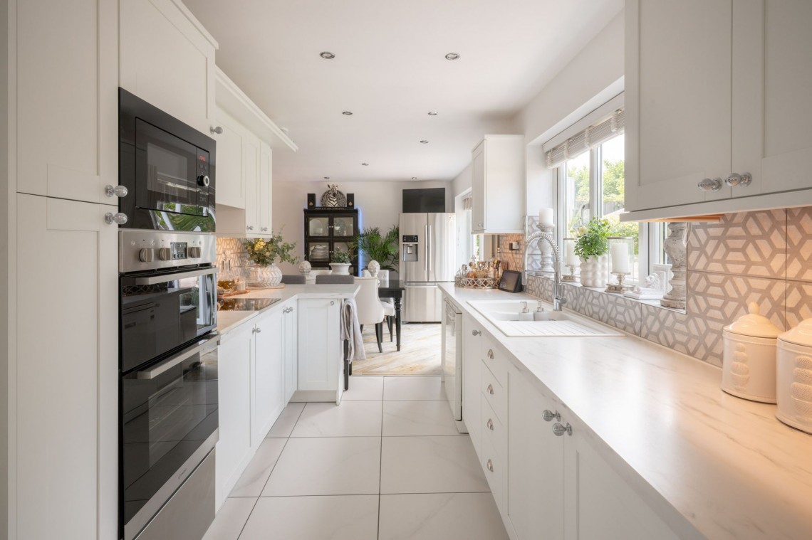 Images for Eastleigh, Skelmersdale, WN8