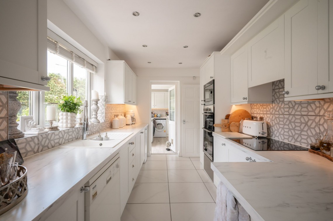 Images for Eastleigh, Skelmersdale, WN8