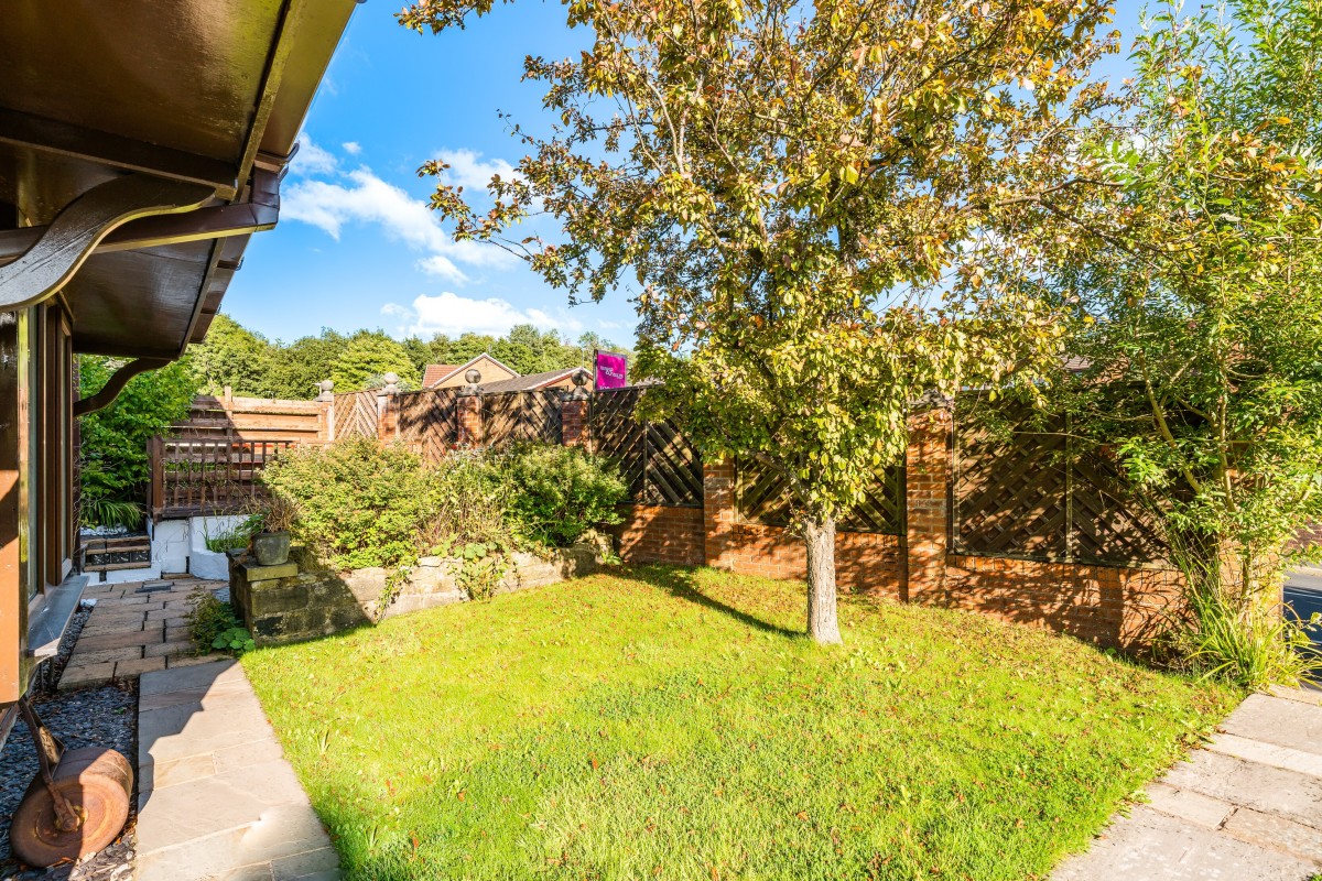 Images for Hunts Field, Clayton le Woods