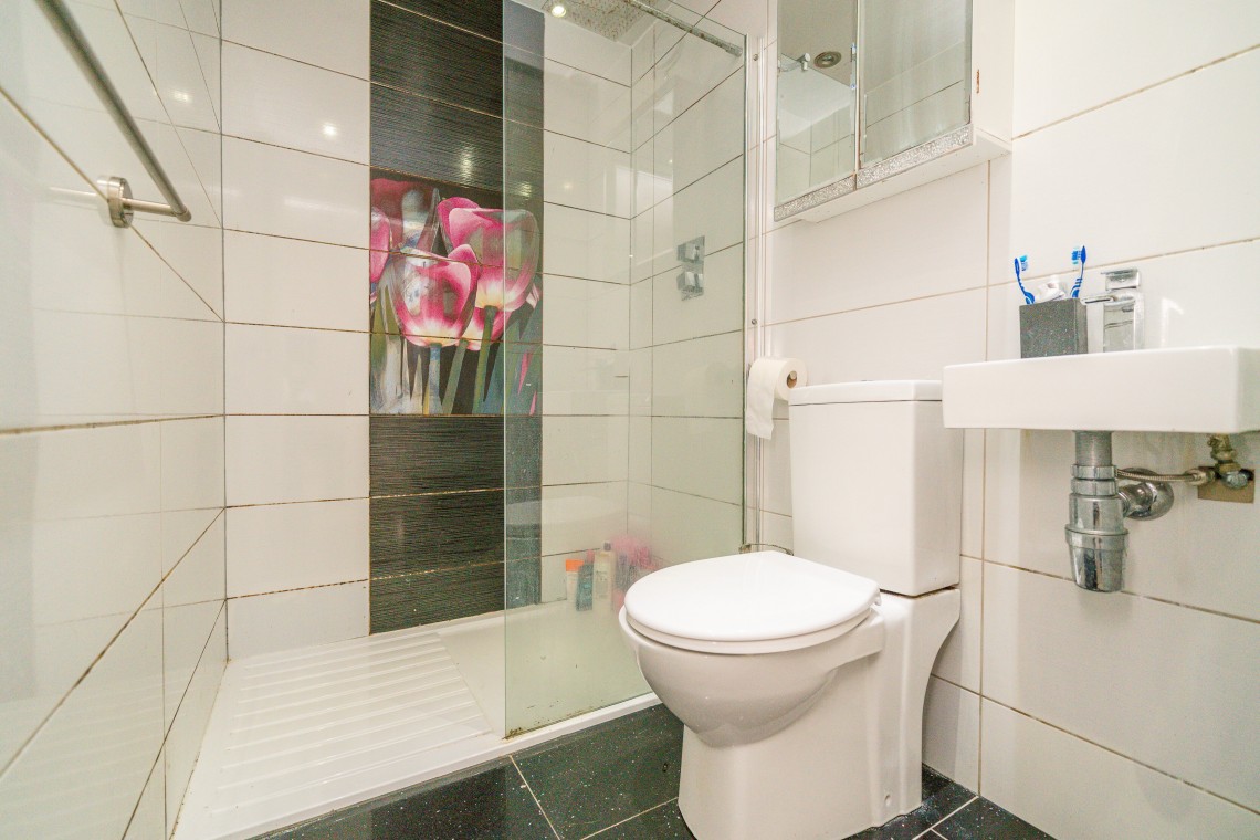 Images for Eastleigh, Skelmersdale