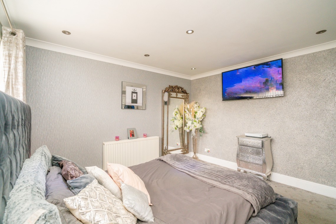 Images for Eastleigh, Skelmersdale