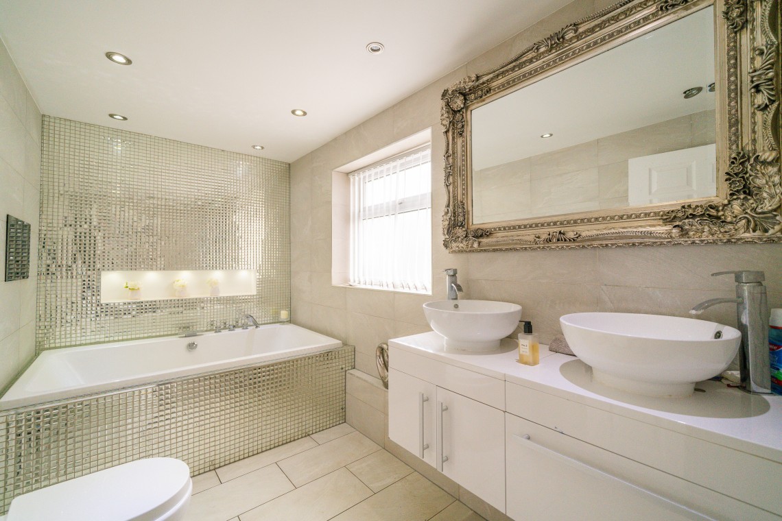 Images for Eastleigh, Skelmersdale