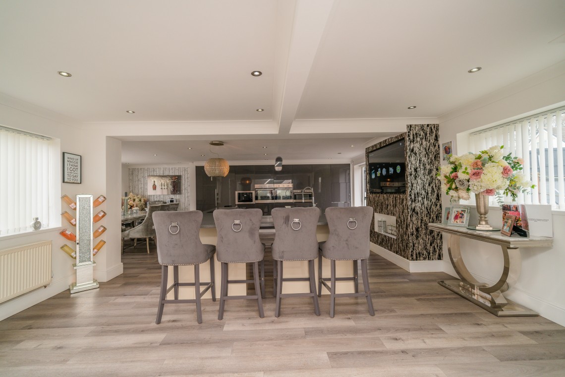 Images for Eastleigh, Skelmersdale