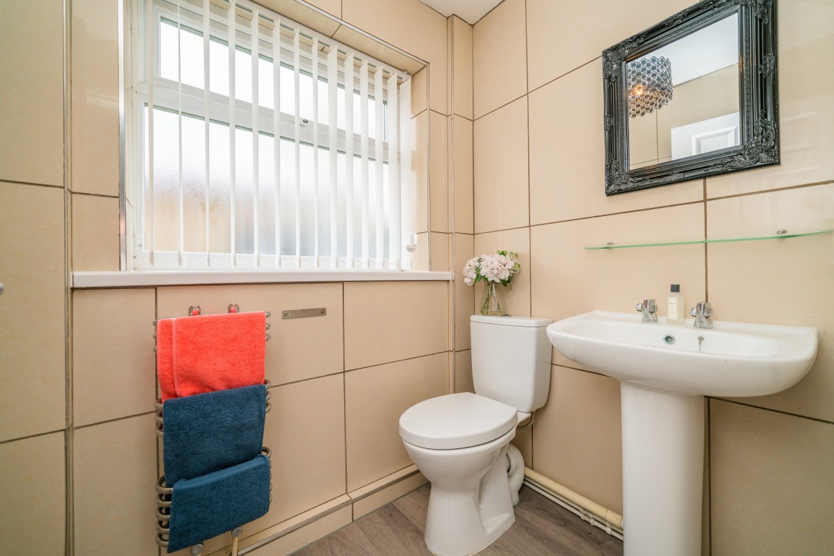 Images for Eastleigh, Skelmersdale