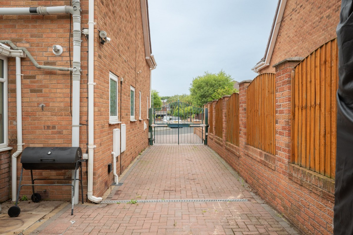 Images for Broadlands, Southport, PR8