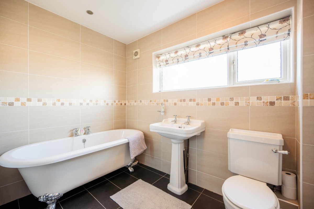 Images for New Acres, Newburgh, WN8