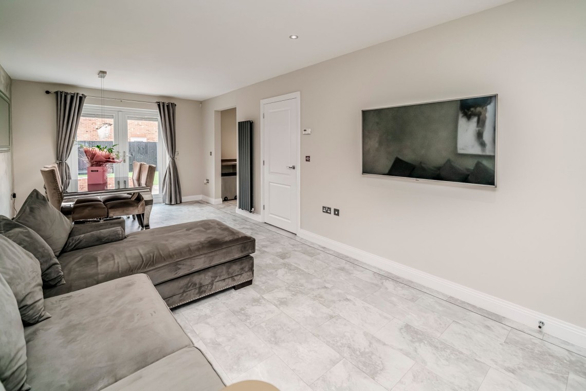 Images for Shaw Green Crescent, Euxton, PR7