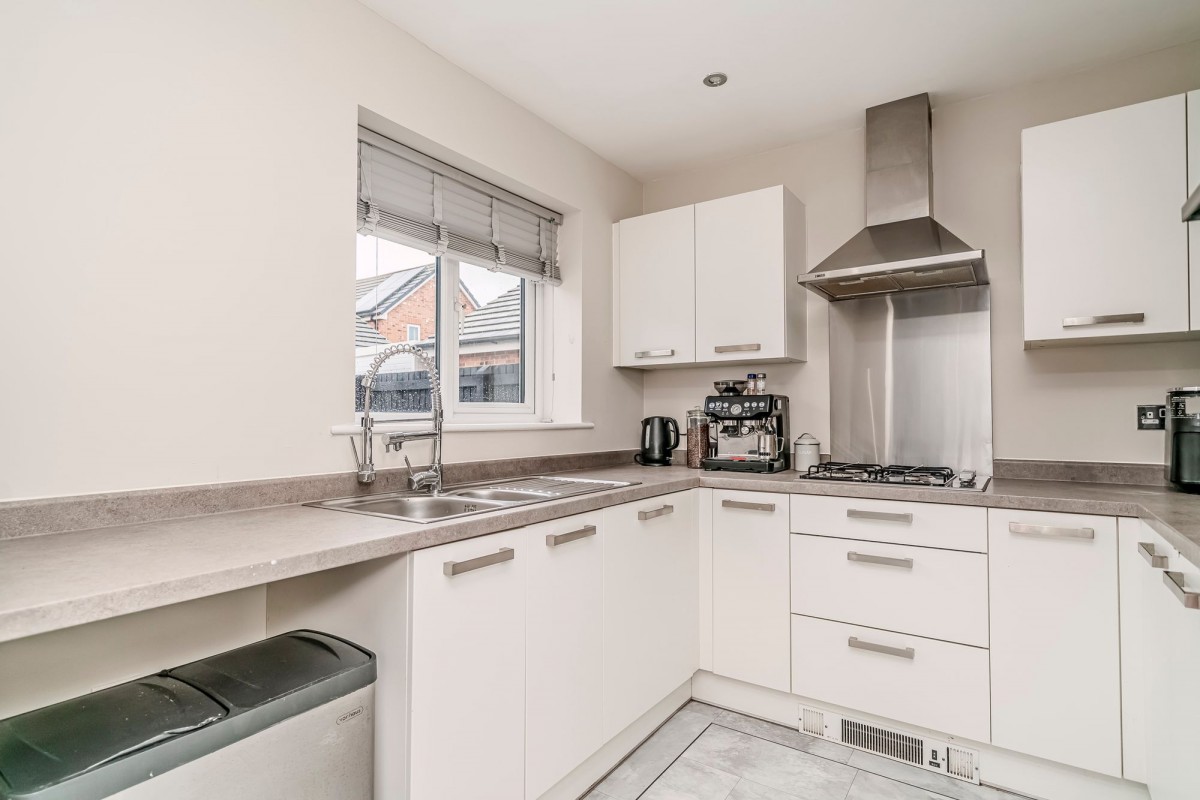 Images for Shaw Green Crescent, Euxton, PR7