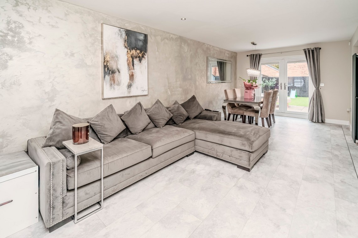 Images for Shaw Green Crescent, Euxton, PR7