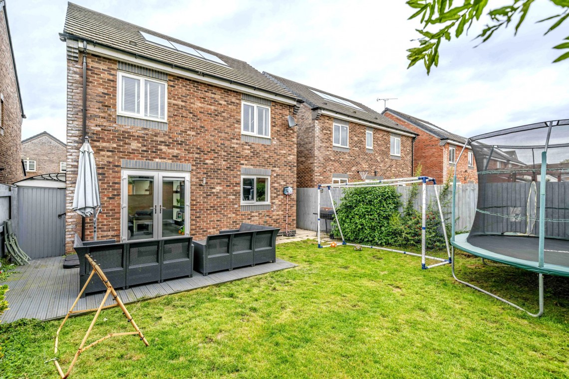 Images for 9 Pennington Drive, Leyland, PR26