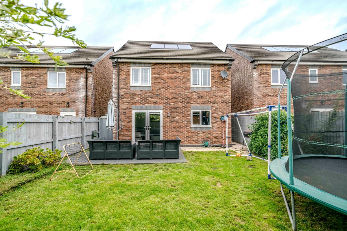Images for 9 Pennington Drive, Leyland, PR26