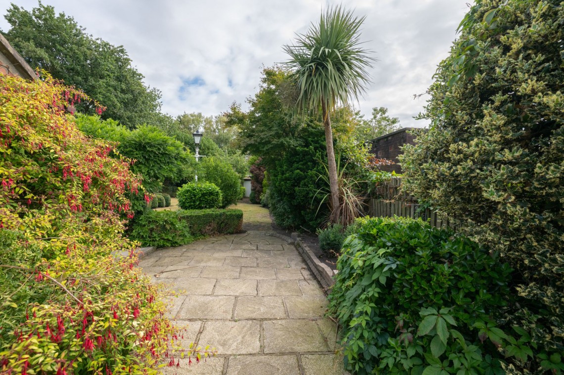 Images for Four Lane Ends, Bickerstaffe, L39