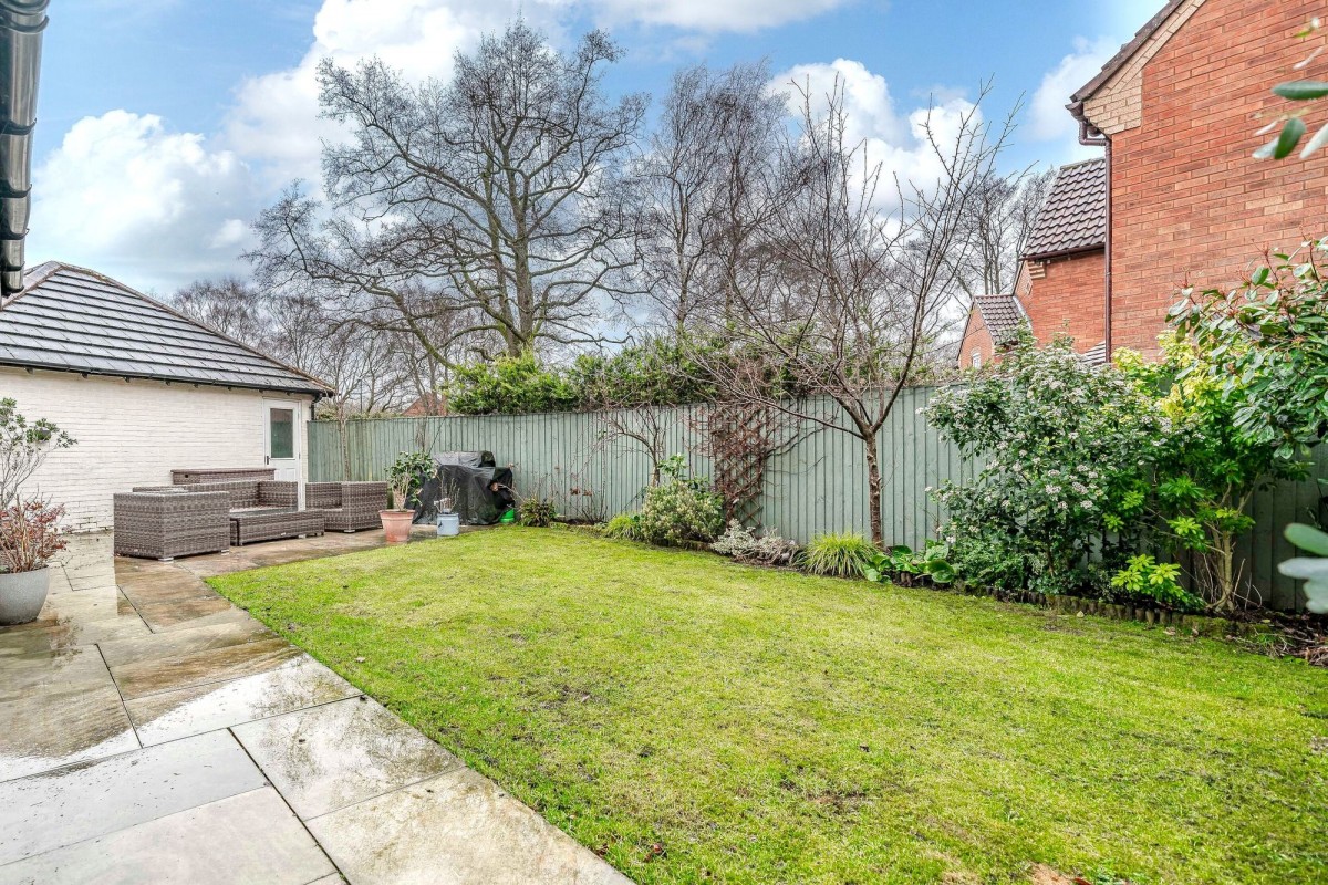 Images for Gleneagles Drive, Euxton, PR7