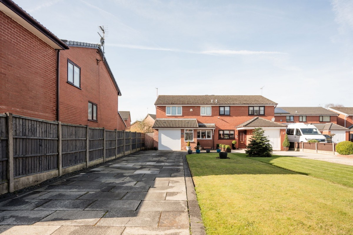 Images for Turnberry, Skelmersdale, WN8