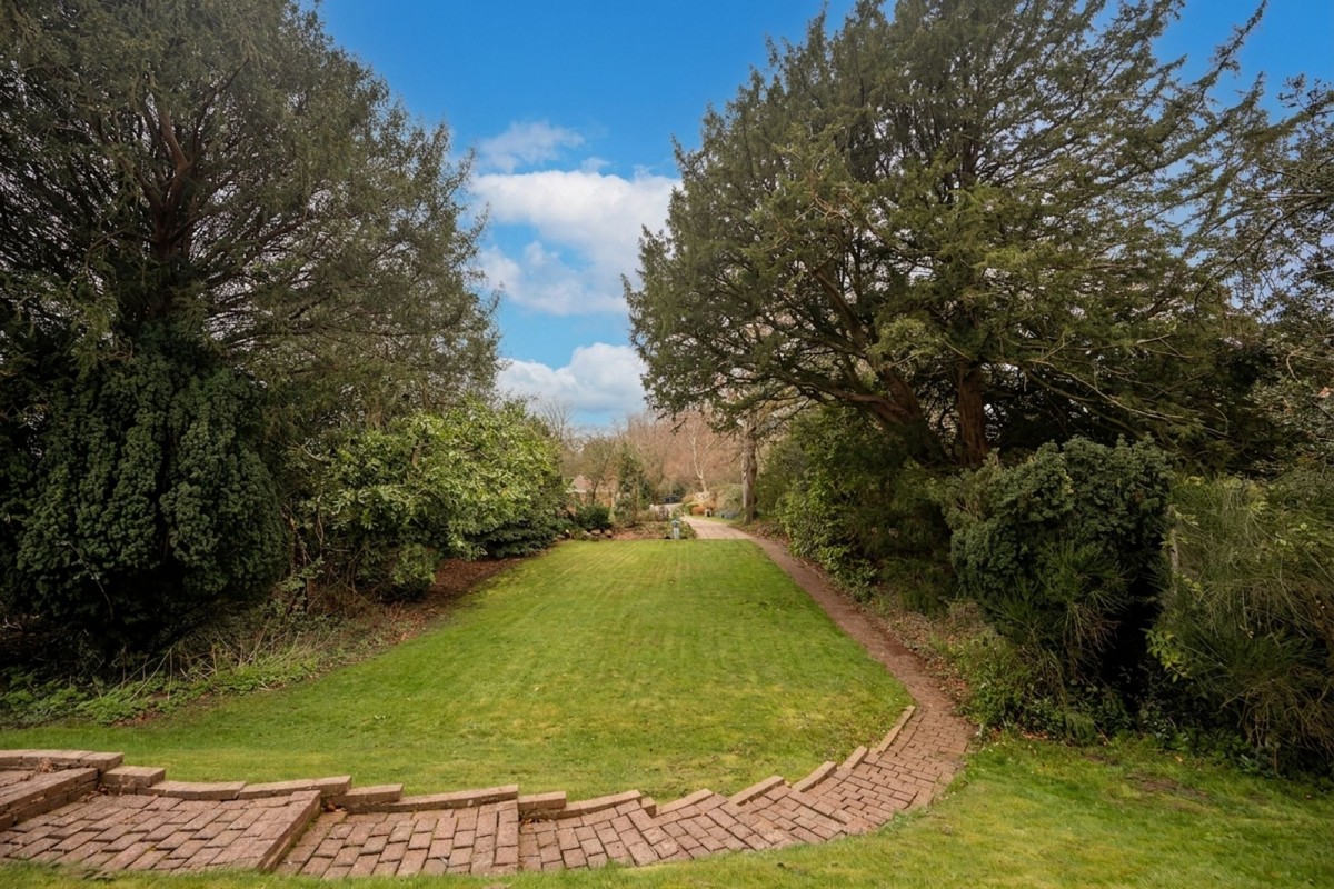 Images for Winifred Lane, Aughton, L39