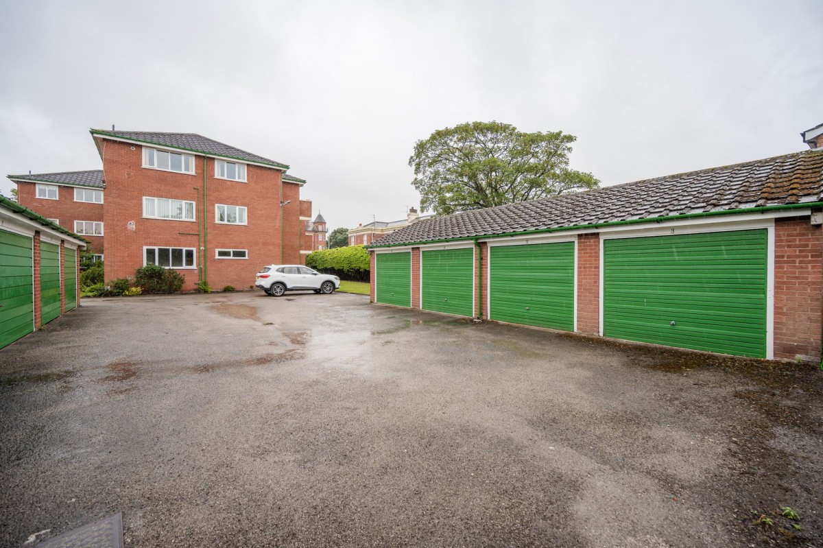 Images for Lord Street West, Southport, PR8