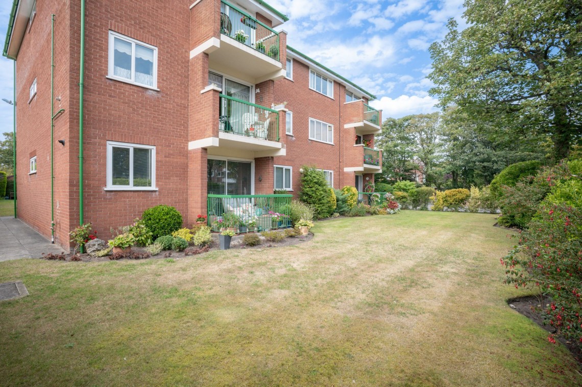 Images for Lord Street West, Southport, PR8