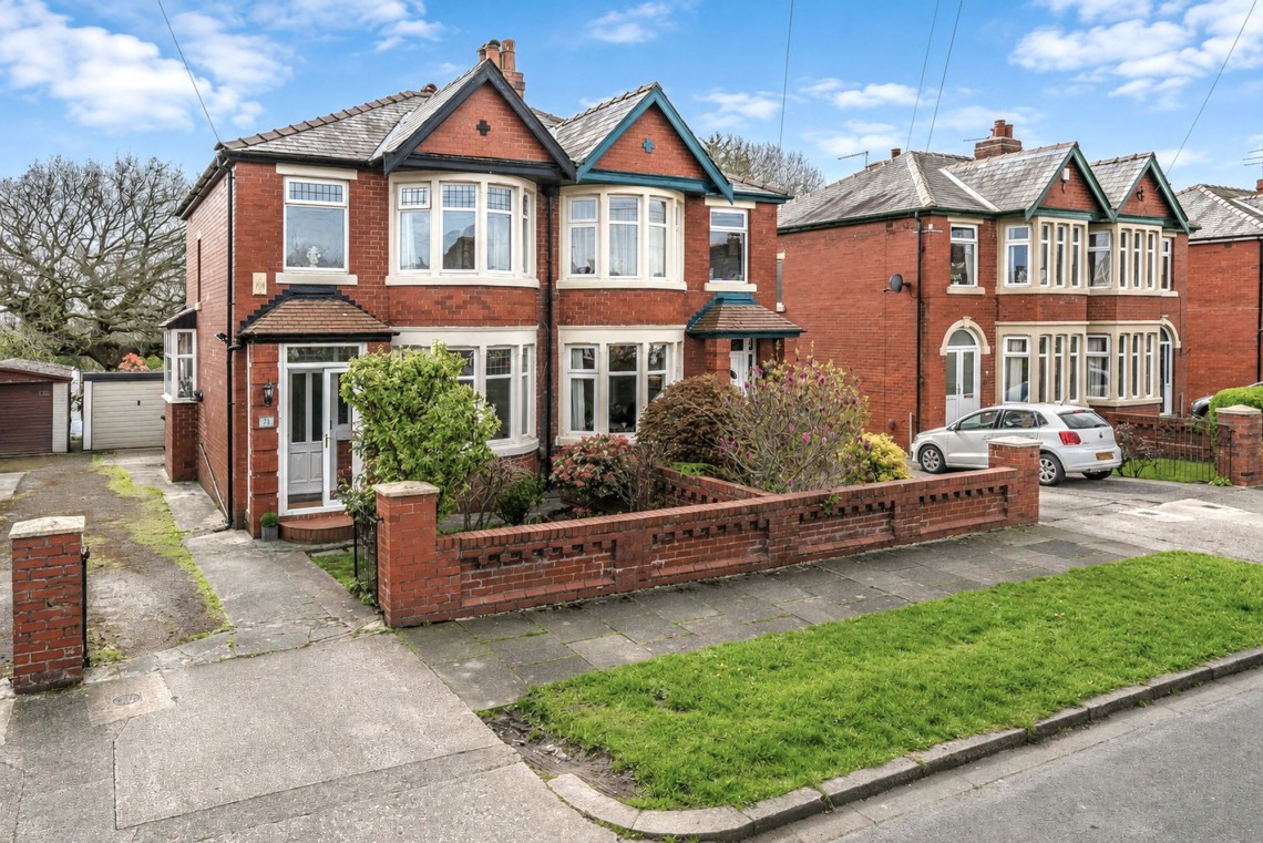 Images for Glenluce Drive, Preston, PR1