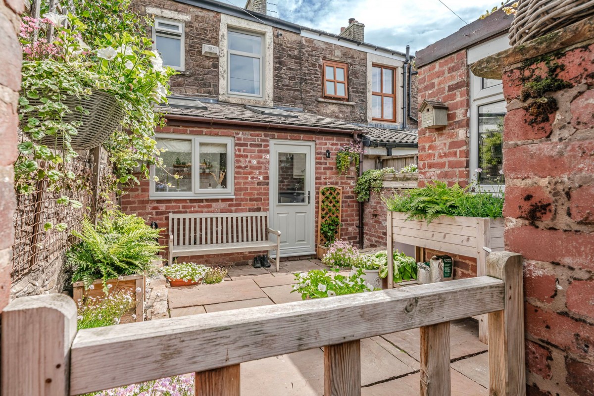 Images for Bury Lane, Withnell, PR6