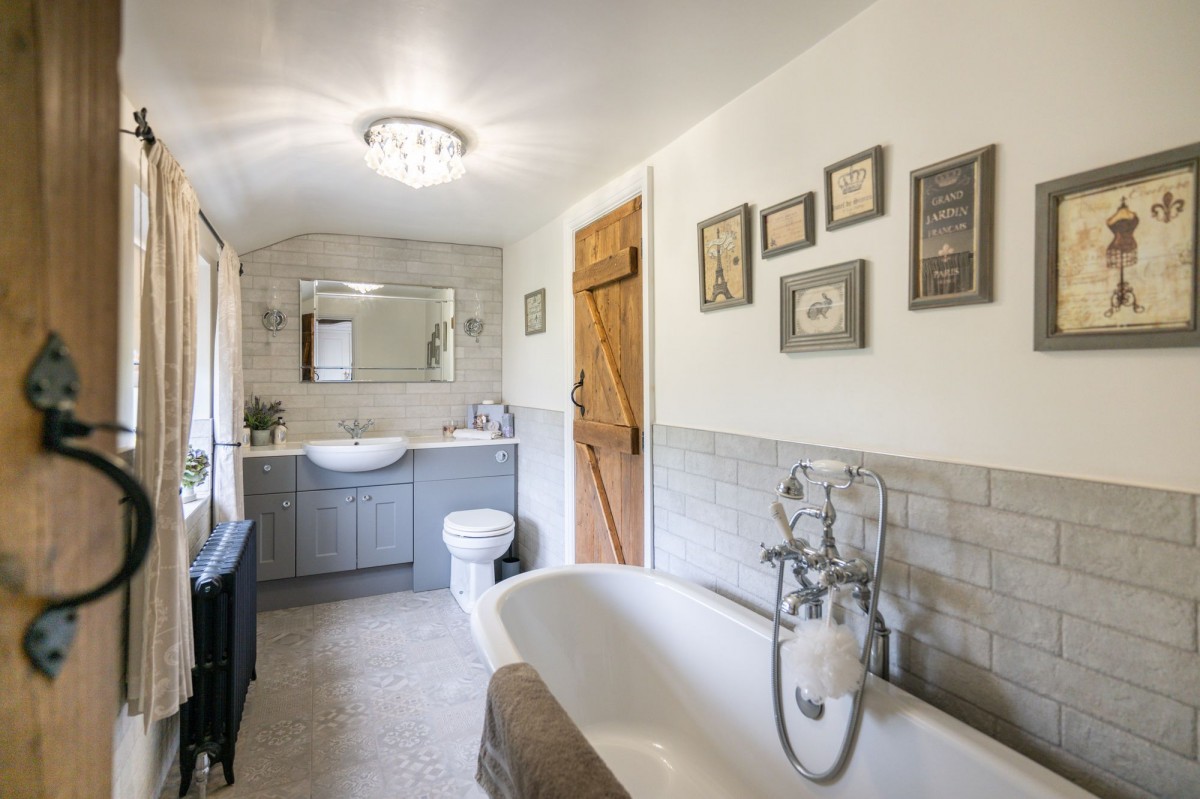 Images for The Gravel, Mere Brow, PR4