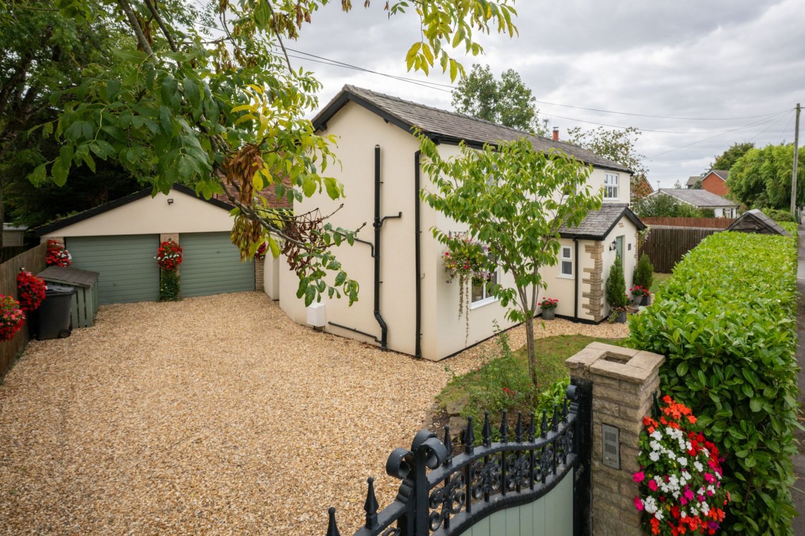 Images for The Gravel, Mere Brow, PR4