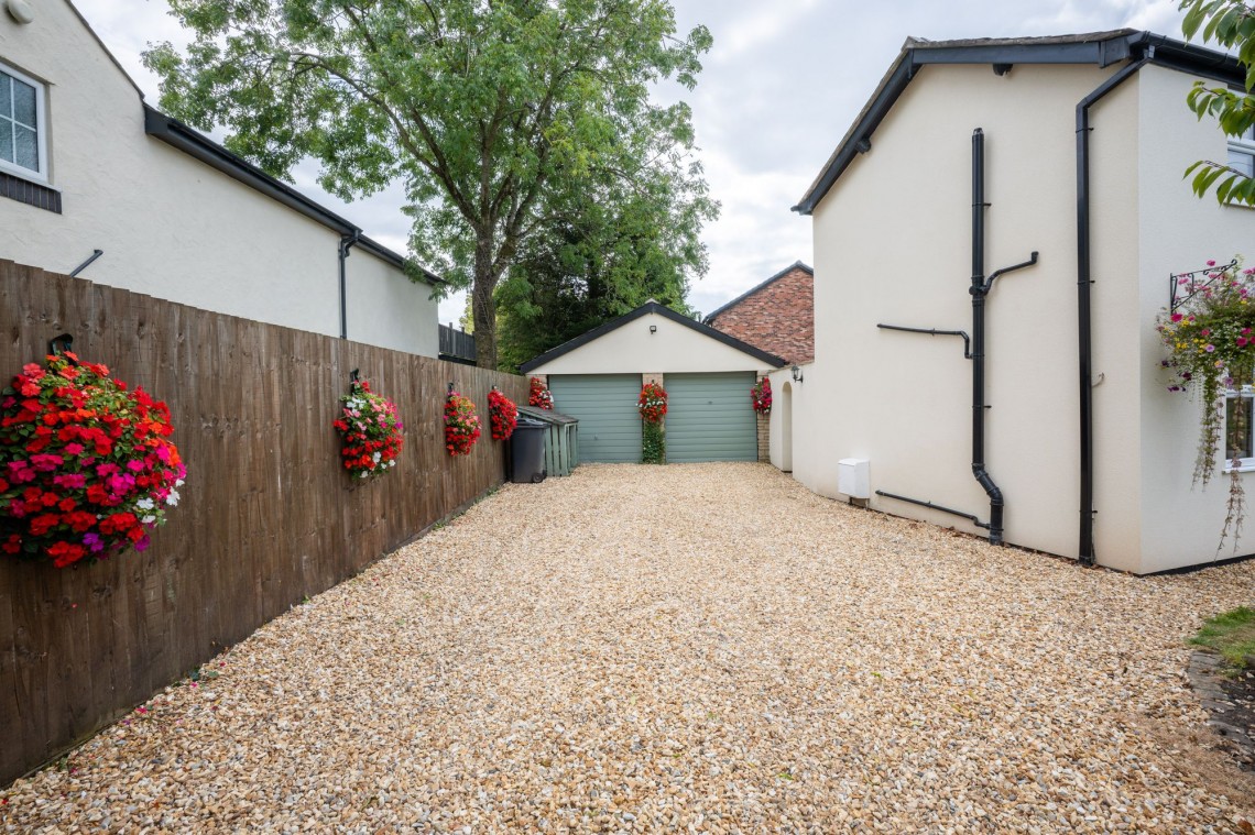 Images for The Gravel, Mere Brow, PR4