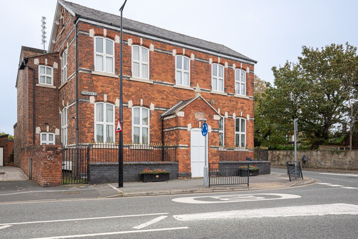 Images for Cross Pit Lane, School House Court Cross Pit Lane, WA11