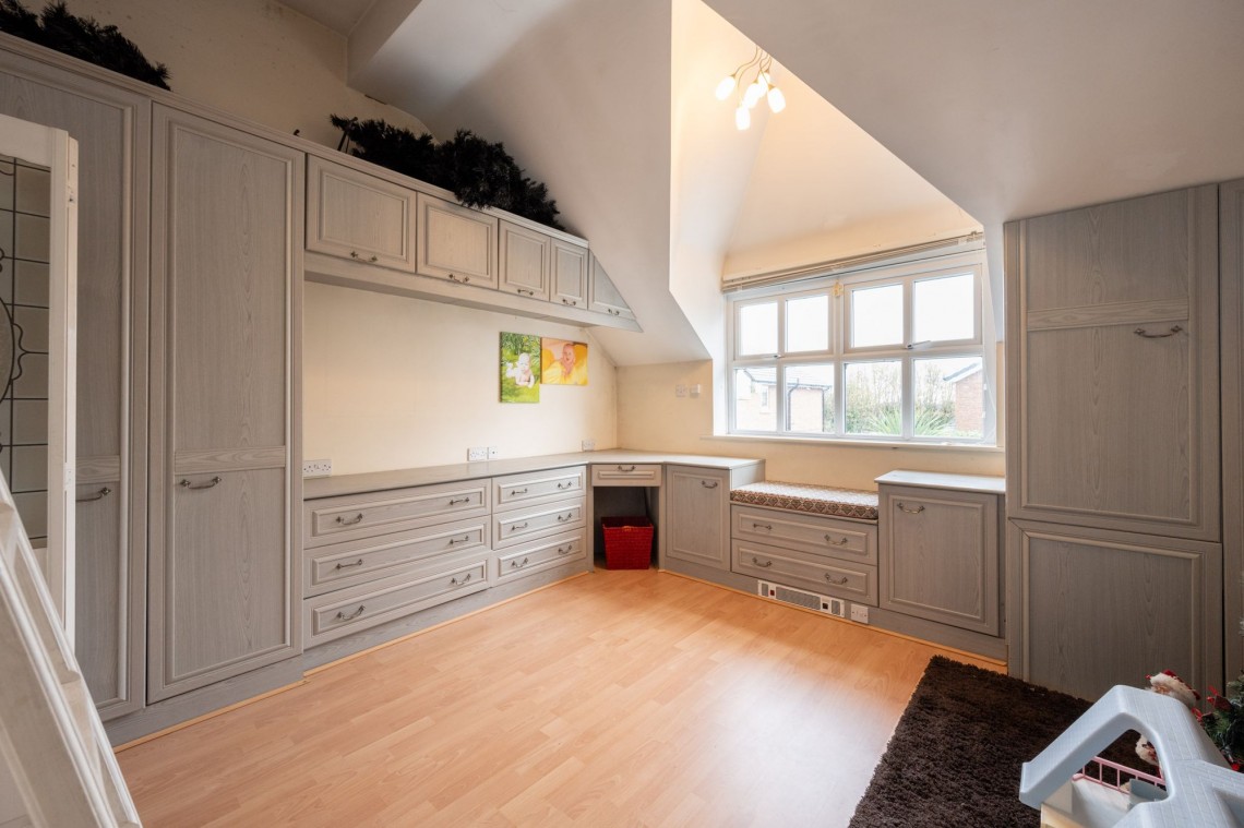 Images for Longfold, Mere Brow, PR4