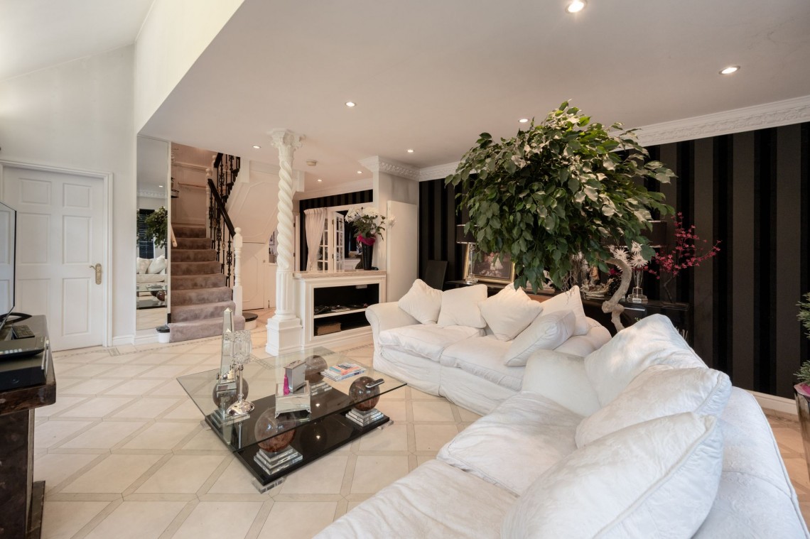 Images for Longfold, Mere Brow, PR4