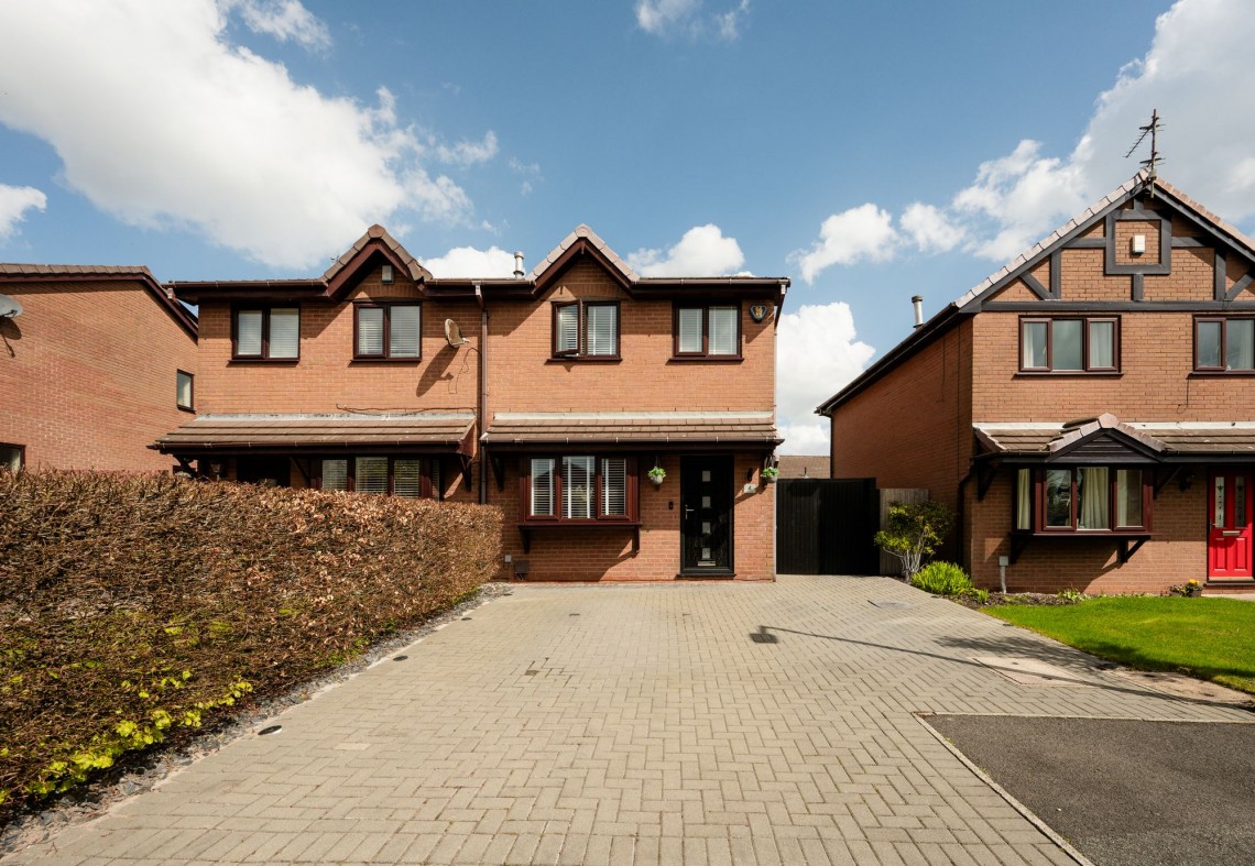 Images for Moss Nook, Aughton, L39