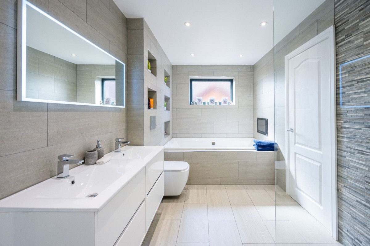 Images for Swanpool Lane, Aughton, L39