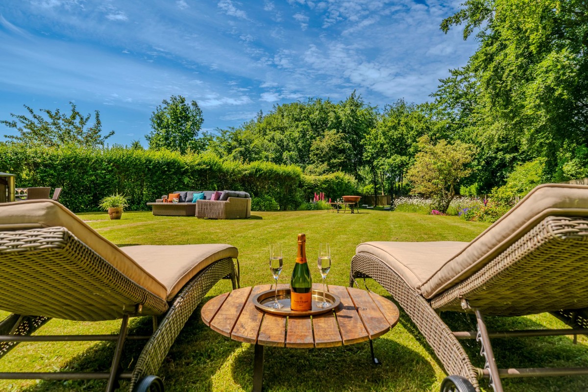 Images for The Hollies, Aughton, L39