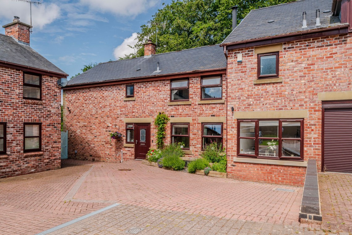 Images for The Hollies, Aughton, L39