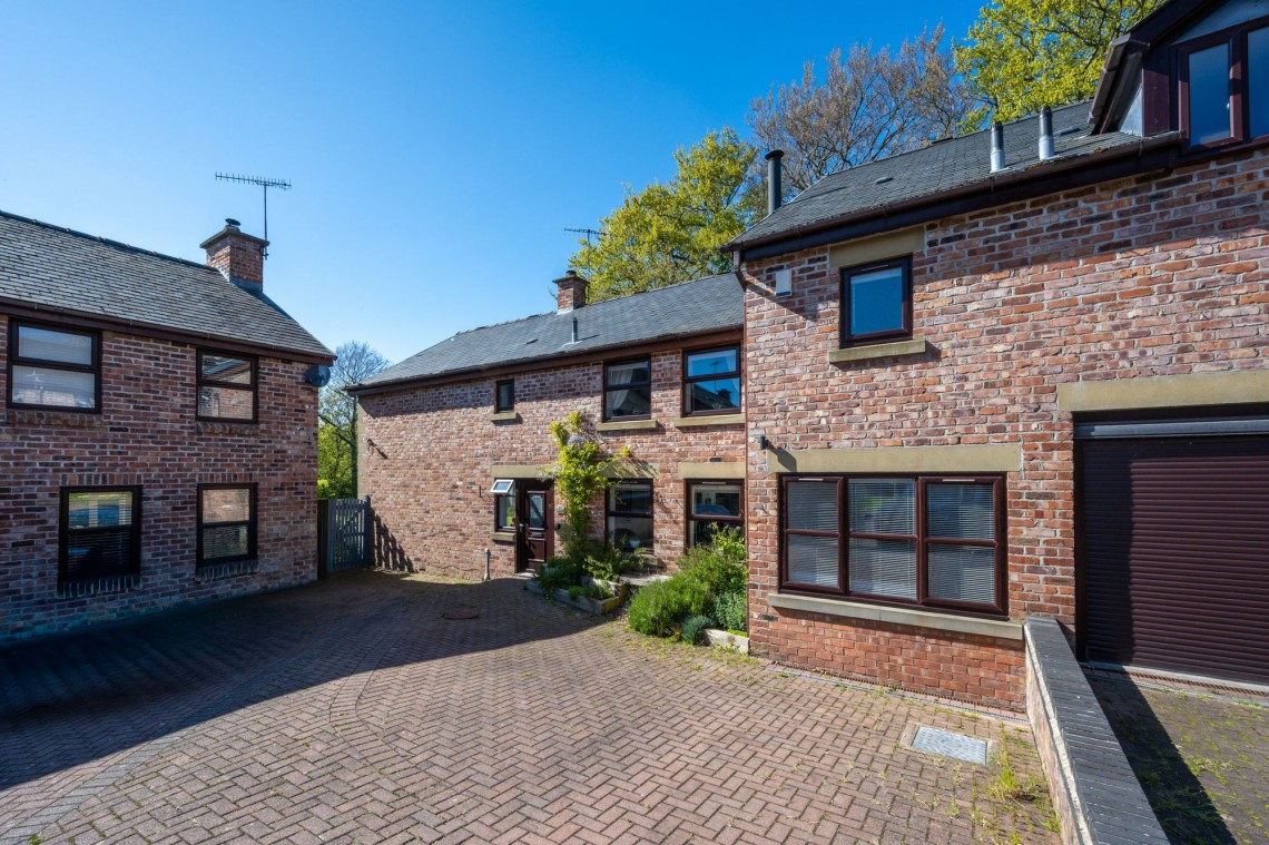 Images for The Hollies, Aughton, L39