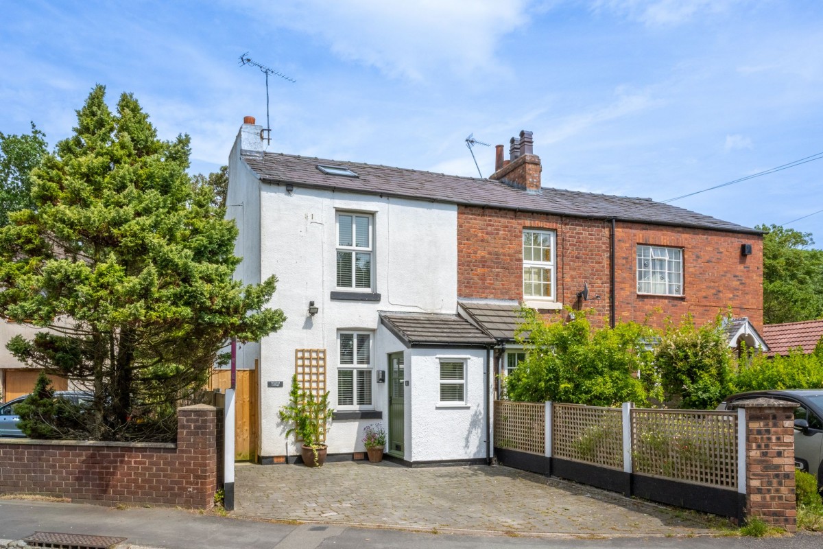 Images for 12 Winifred Lane, Aughton, L39