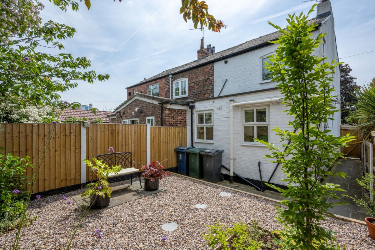 Images for 12 Winifred Lane, Aughton, L39