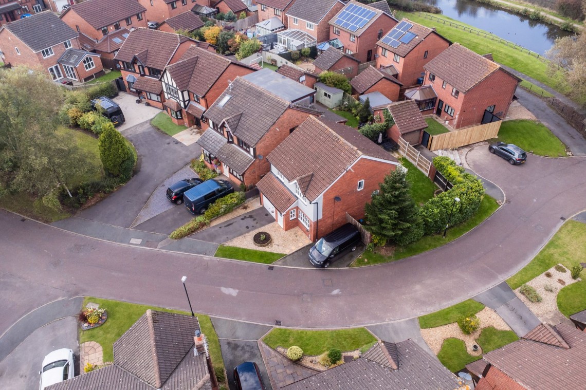 Images for Vicarage Gardens, Burscough, L40