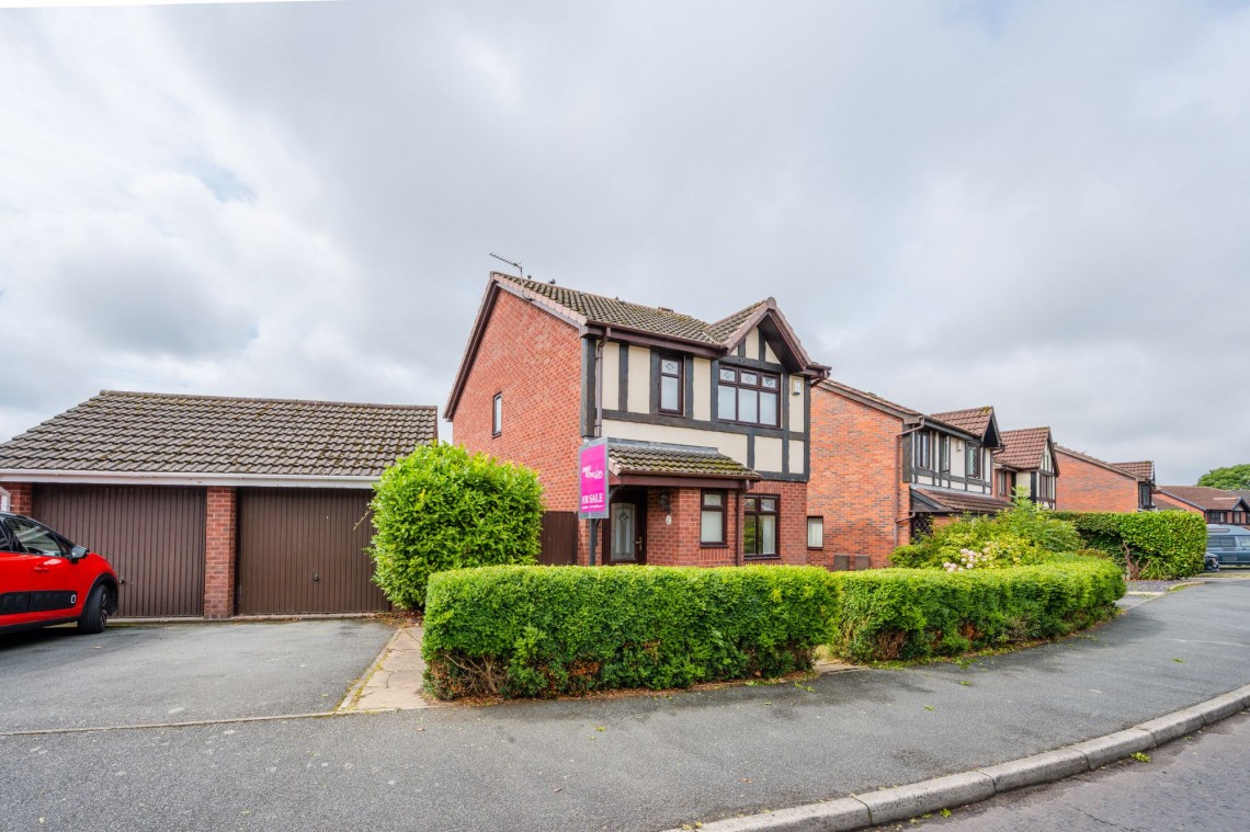 Images for Vicarage Gardens, Burscough, L40