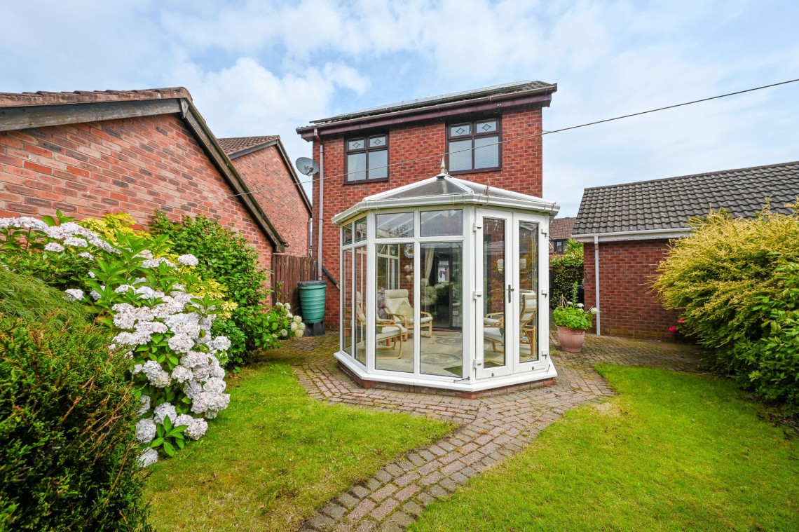 Images for Vicarage Gardens, Burscough, L40