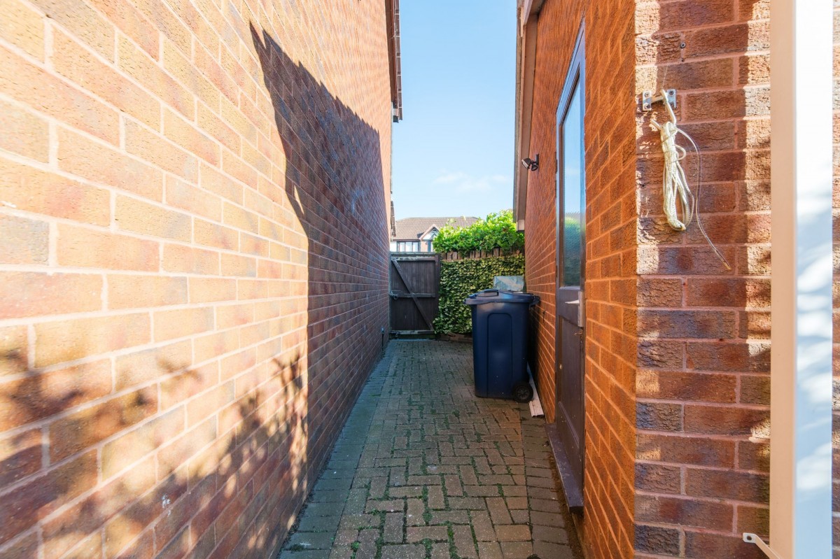 Images for Vicarage Gardens, Burscough, L40