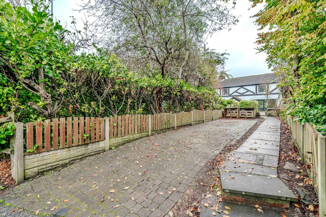 Images for Back Lane, Clayton-Le-Woods, PR6