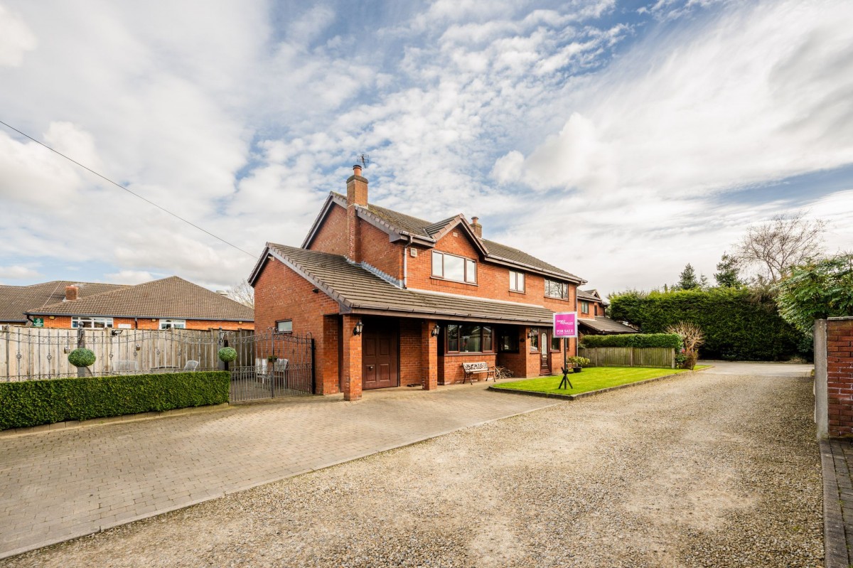Images for Out Lane, Croston, PR26