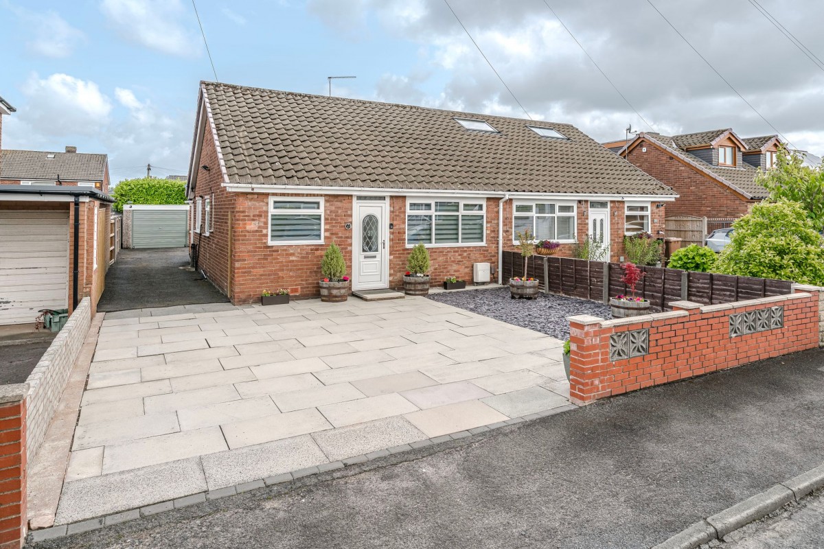 Images for Queensway, Euxton, PR7