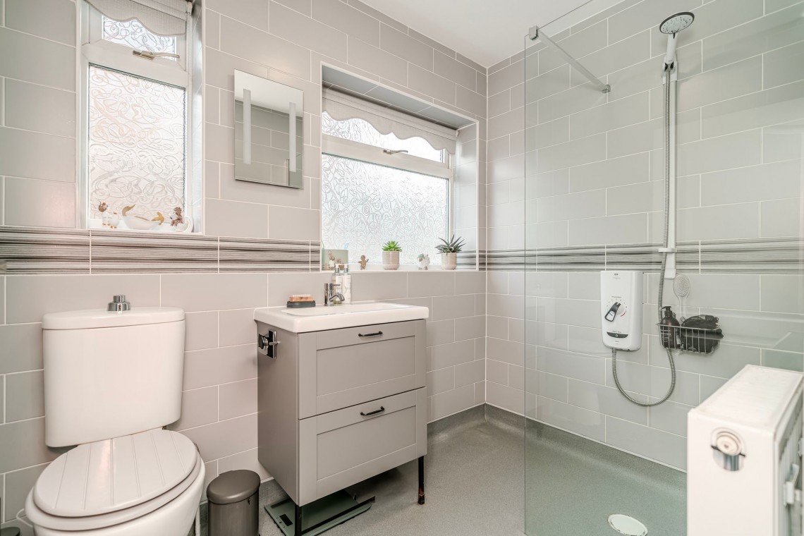 Images for Queensway, Euxton, PR7