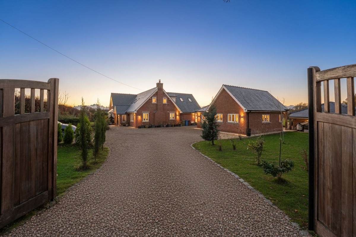 Images for Hall Lane, Mawdesley, L40