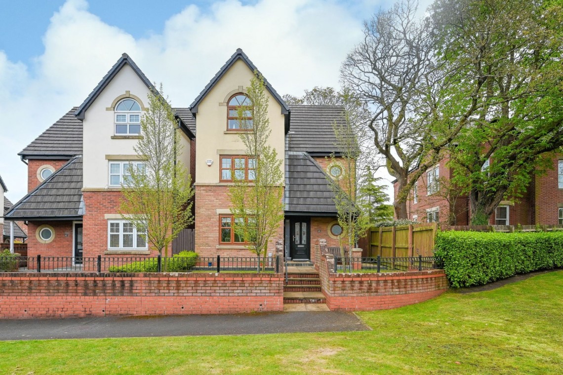 Images for Grammar School Gardens, Ormskirk, L39