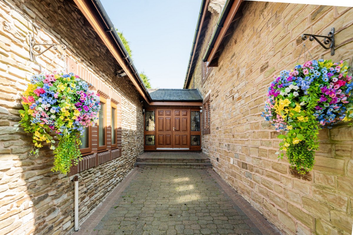 Images for Elmers Green Lane, Skelmersdale, WN8