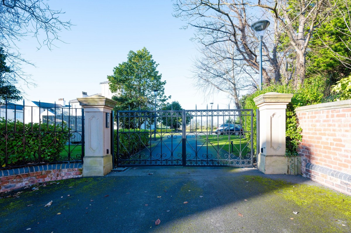 Images for Westcliffe Road, Southport, PR8